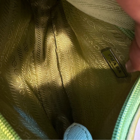 PRADA Bag - Picture 4 of 14